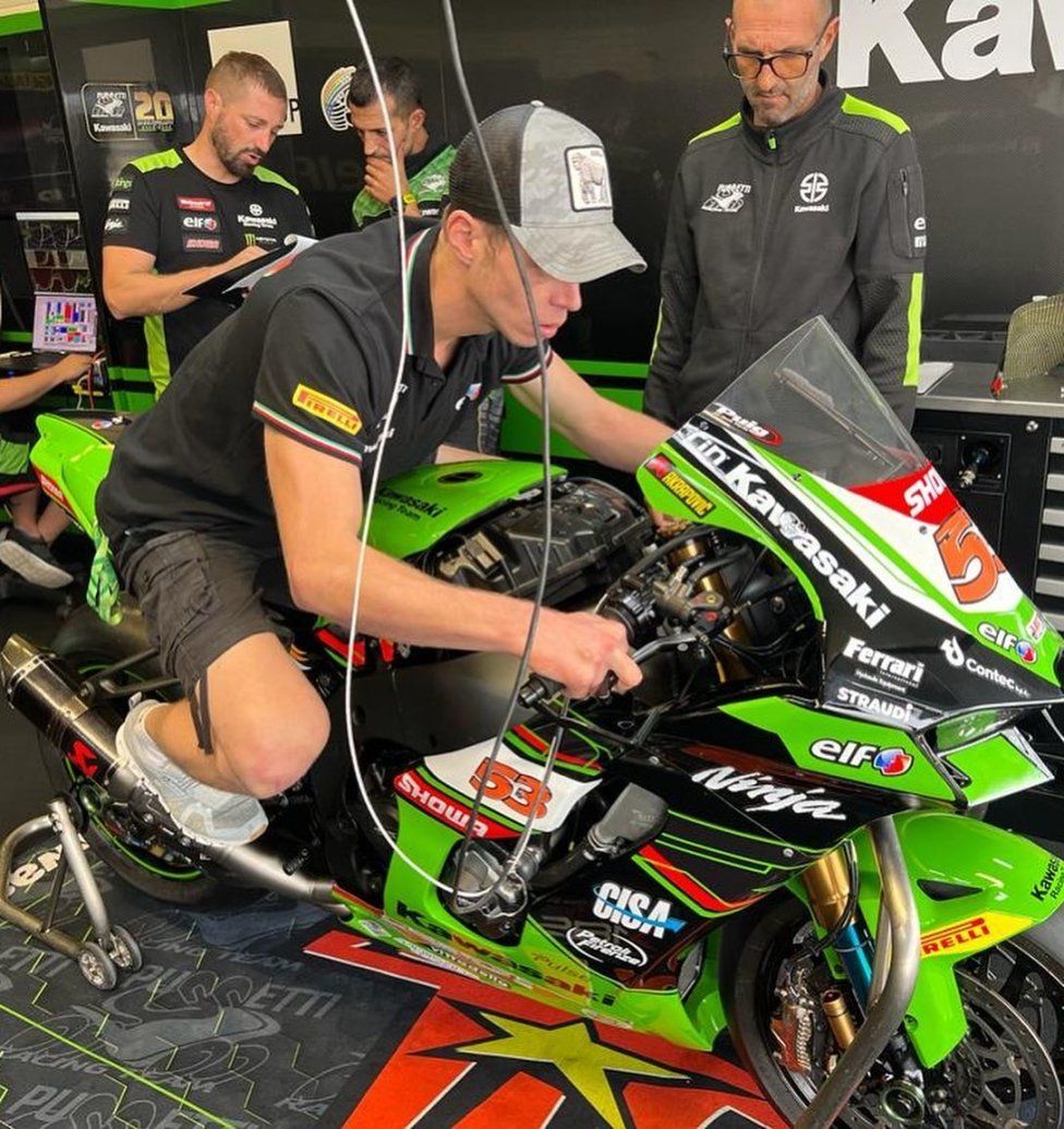 SBK: Comincia a Jerez l’era da ufficiale del team Puccetti Racing