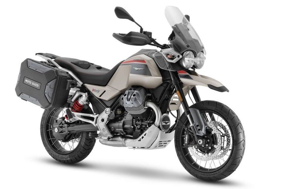 EICMA: Moto Guzzi V 85 2024: l'enduro stradale è ora disponibile in tre versioni