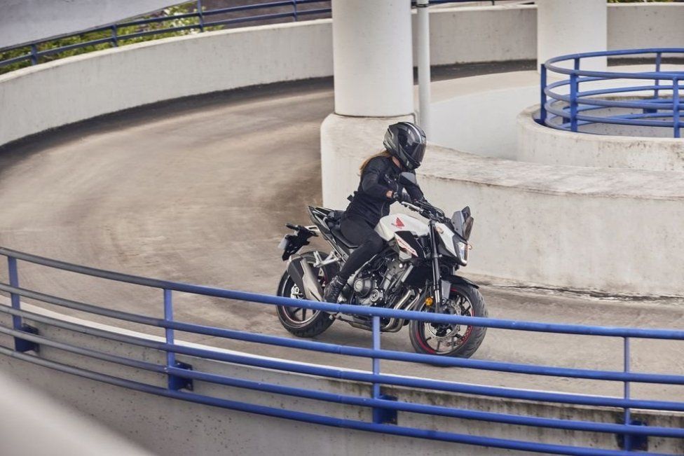 EICMA: Honda CB500 Hornet 2024: l'entry level che guarda al futuro
