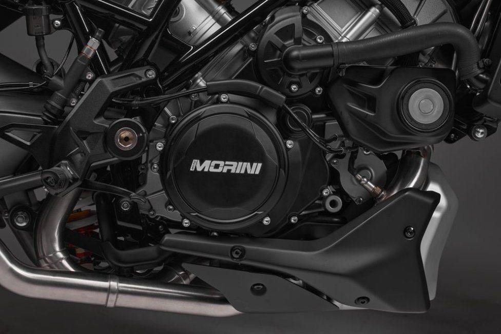 EICMA: Moto Morini Corsaro 750: design futuristico per la nuova steetfighter