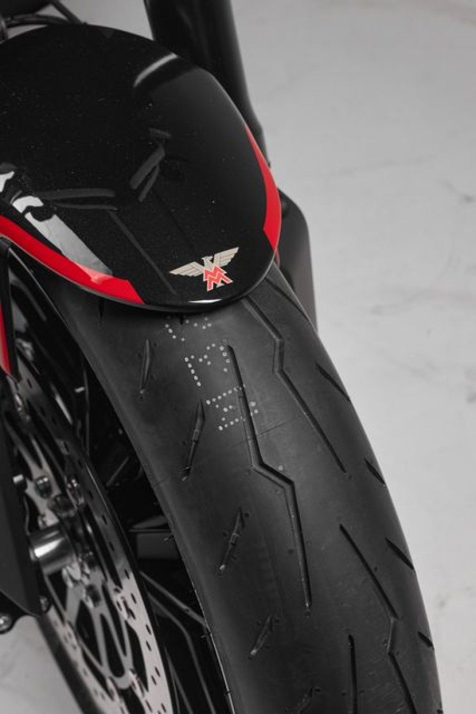 EICMA: Moto Morini Corsaro 750: design futuristico per la nuova steetfighter