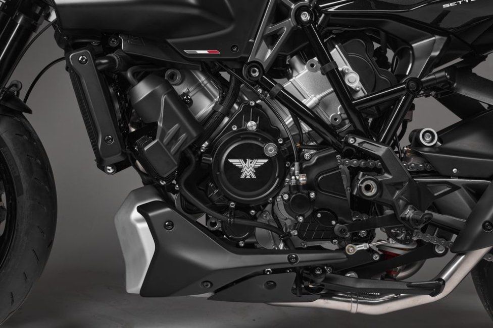 EICMA: Moto Morini Corsaro 750: design futuristico per la nuova steetfighter
