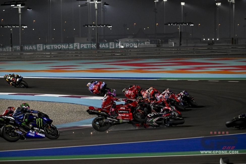 MotoGP: Sabato nero per Aprilia: fratture per Espargarò e Oliveira a Losail