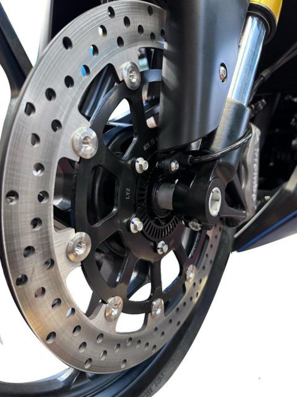 EICMA: F.B Mondial: a EICMA 2023 tre novità, inclusa la naked Piega 452