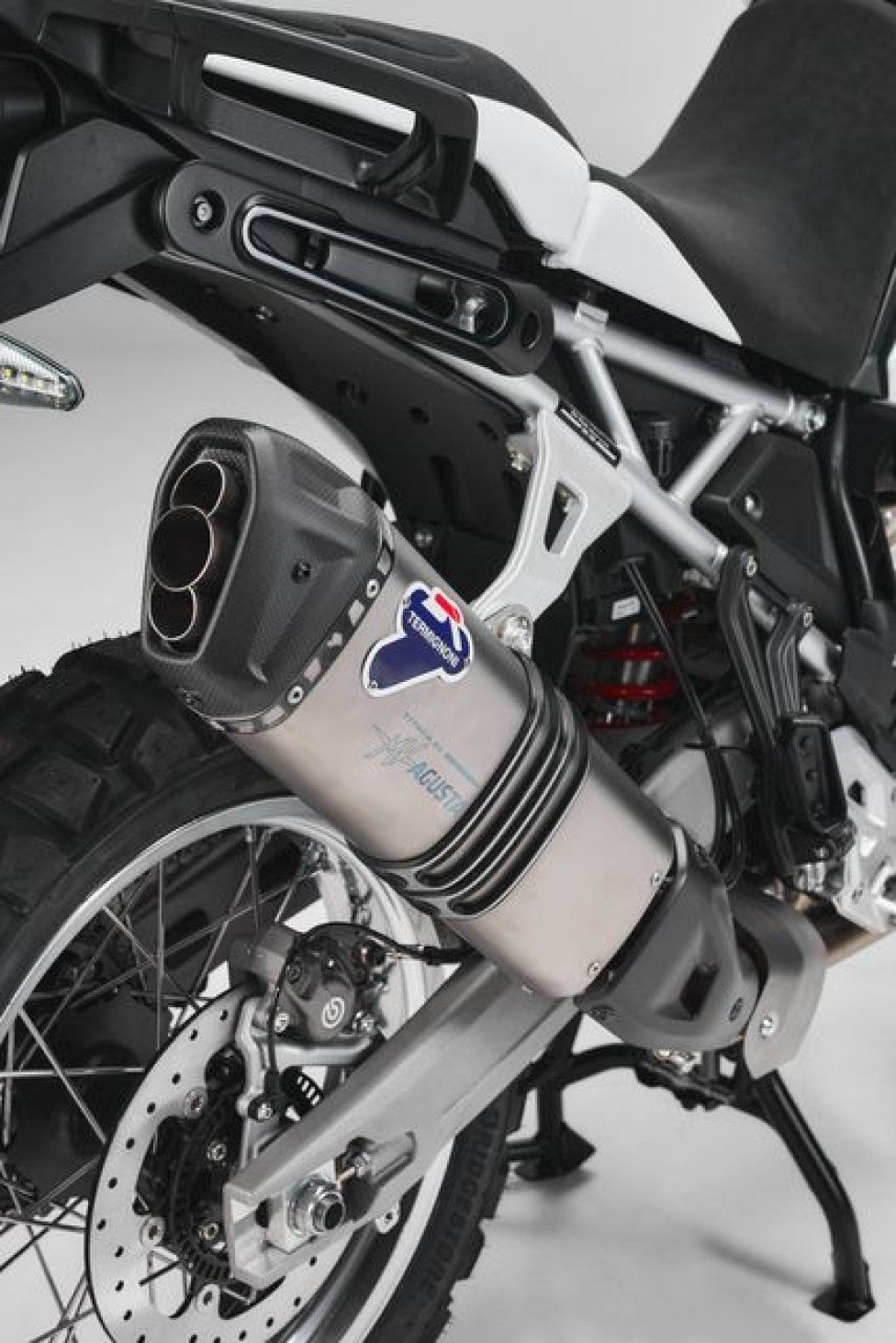 EICMA: MV Agusta LXP Orioli: l'adventure star di EICMA 2023