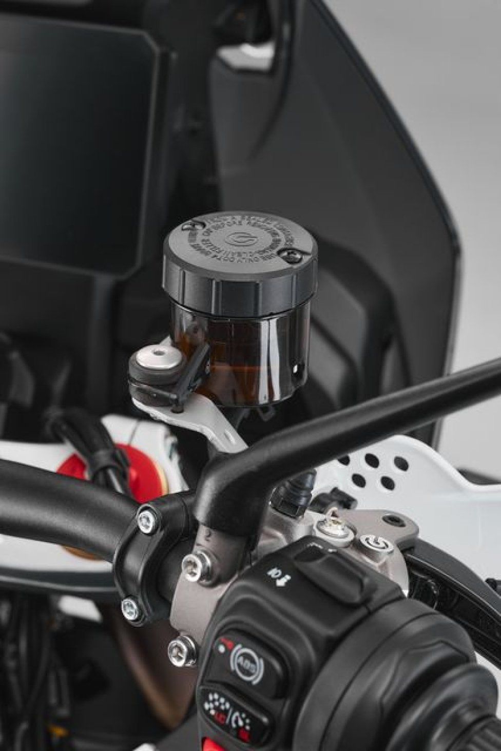 EICMA: MV Agusta LXP Orioli: l'adventure star di EICMA 2023