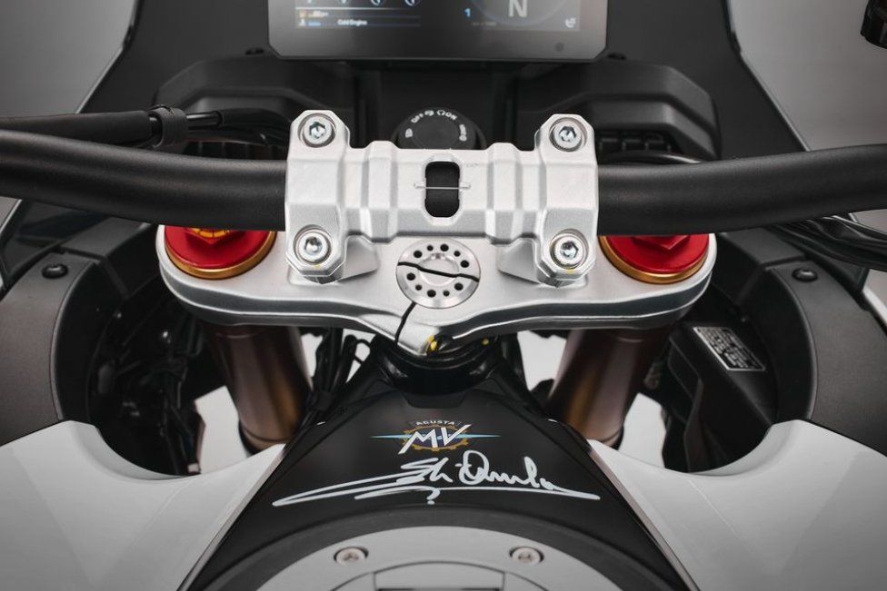 EICMA: MV Agusta LXP Orioli: l'adventure star di EICMA 2023