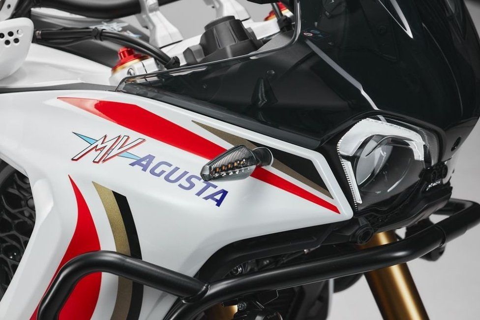 EICMA: MV Agusta LXP Orioli: l'adventure star di EICMA 2023