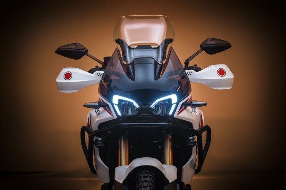 EICMA: MV Agusta LXP Orioli: l'adventure star di EICMA 2023