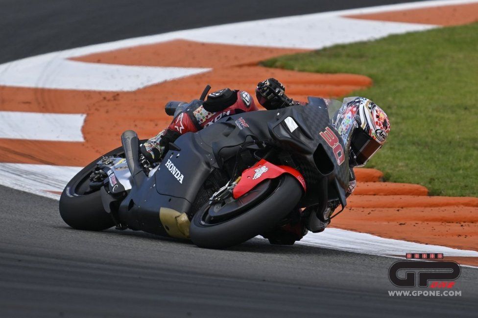 MotoGP: Le prime immagini del test di Valencia con il debutto di Marquez in Ducati