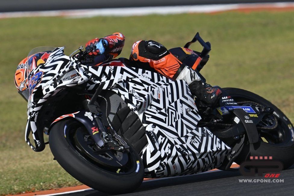 MotoGP: Le prime immagini del test di Valencia con il debutto di Marquez in Ducati