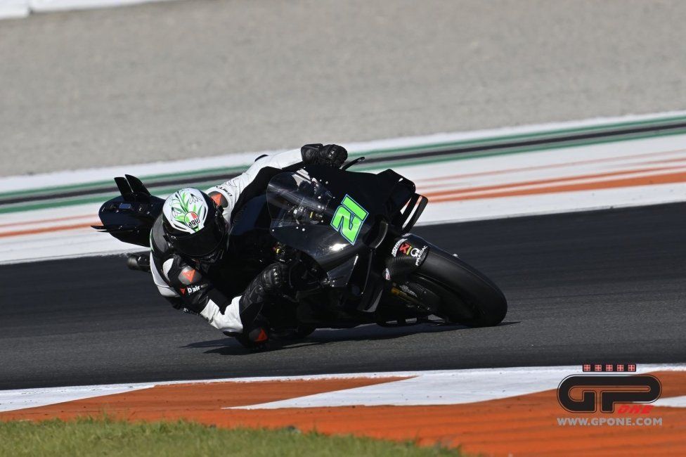 MotoGP: Le prime immagini del test di Valencia con il debutto di Marquez in Ducati