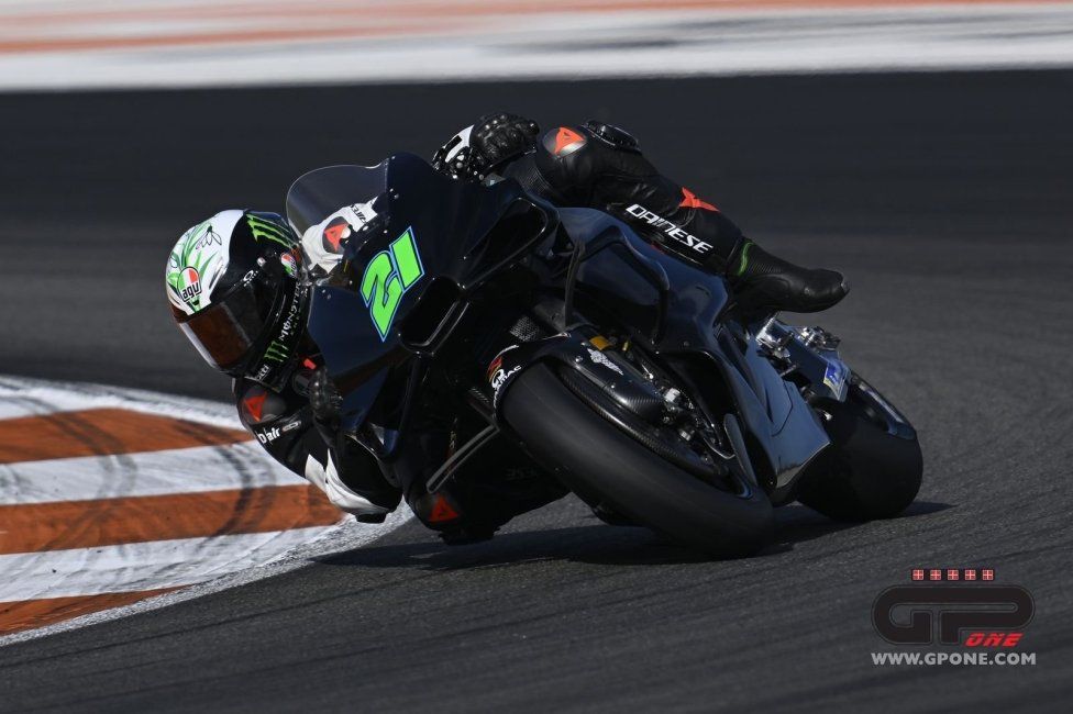 MotoGP: Le prime immagini del test di Valencia con il debutto di Marquez in Ducati