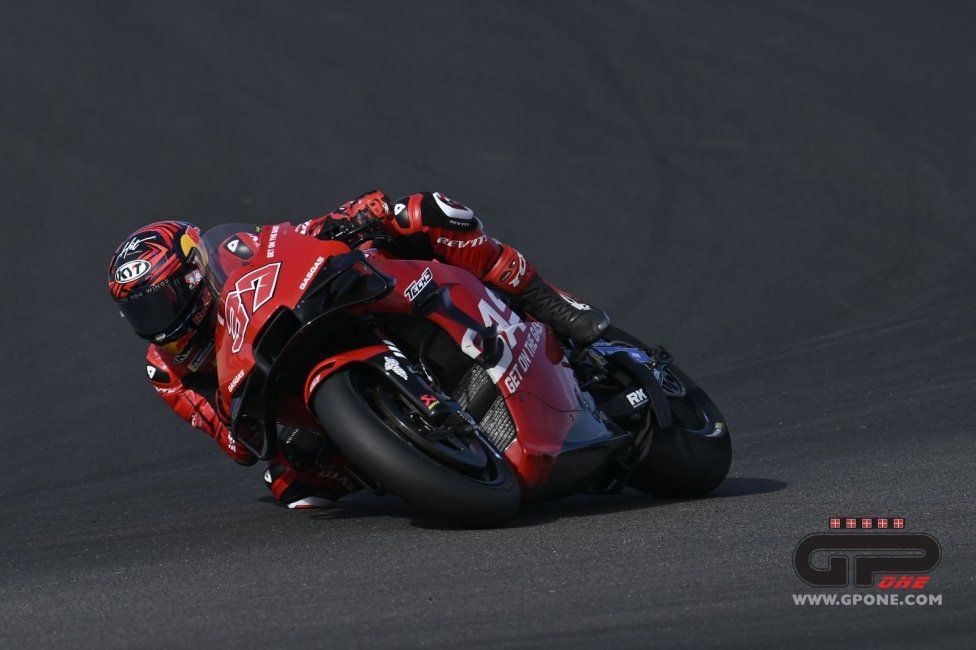 MotoGP: Le prime immagini del test di Valencia con il debutto di Marquez in Ducati