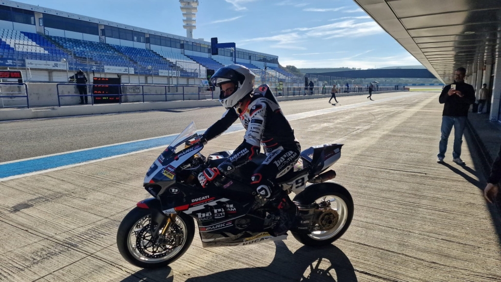 WSBK: Bulega inarrestabile: mette la firma con record sui test a Jerez