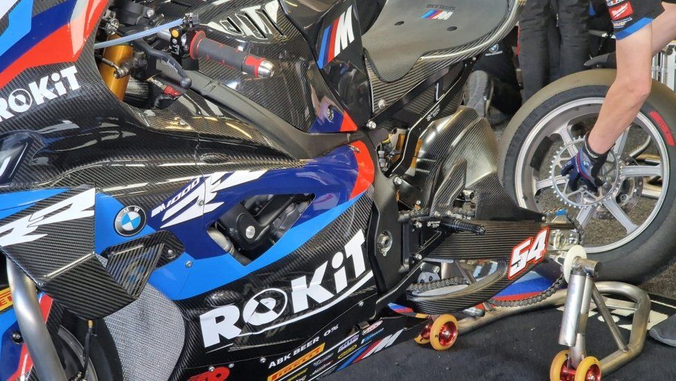 WSBK: Bulega inarrestabile: mette la firma con record sui test a Jerez