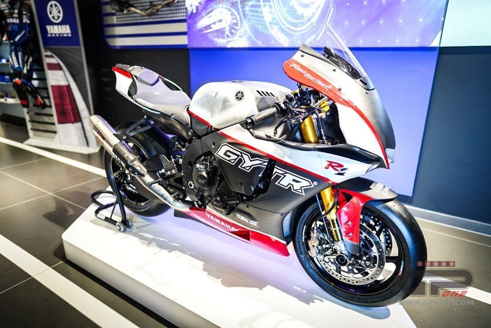 SBK: Motoxracing inaugura il 2024 svelando la Yamaha R1 di Bradley Ray 