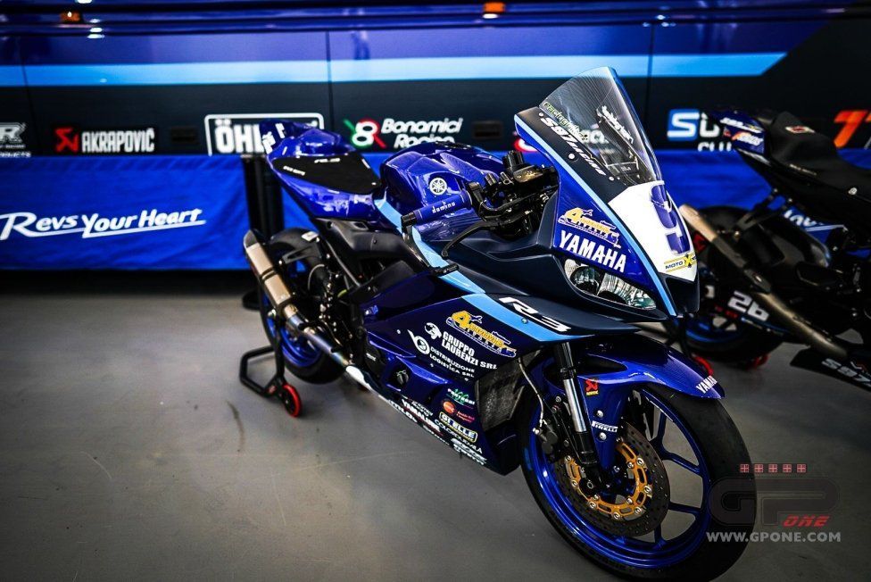 SBK: Motoxracing inaugura il 2024 svelando la Yamaha R1 di Bradley Ray 