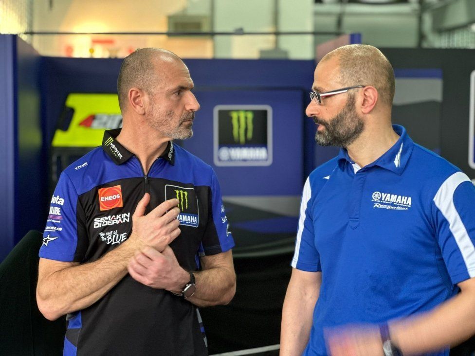 MotoGP: A Sepang Quartararo e Rins svelano la livrea Yamaha 2024