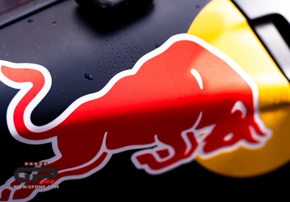 MotoGP: KTM celebra il podio di Pedrosa nella sprint nel paddock, ecco le immagini