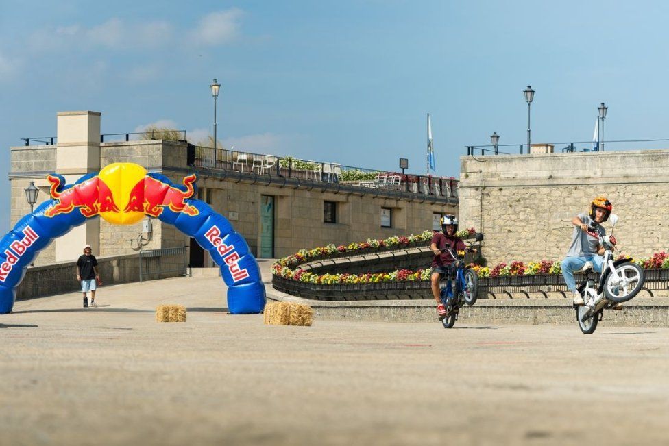 MotoGP: Arbolino VS Marquez: sfida all'ultima staccato su Ciao, Vespa e Ape