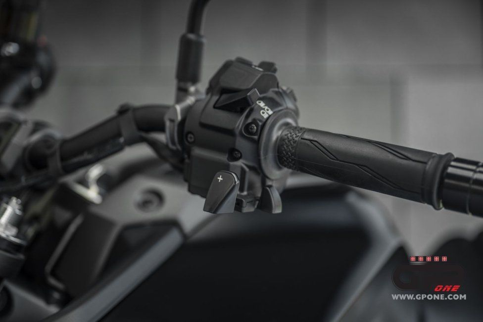 Moto - Test: Yamaha MT-09 2024 Y-AMT: il piacere è automatico