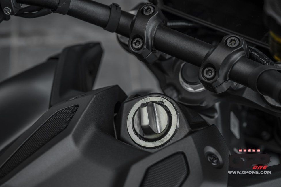 Moto - Test: Yamaha MT-09 2024 Y-AMT: il piacere è automatico