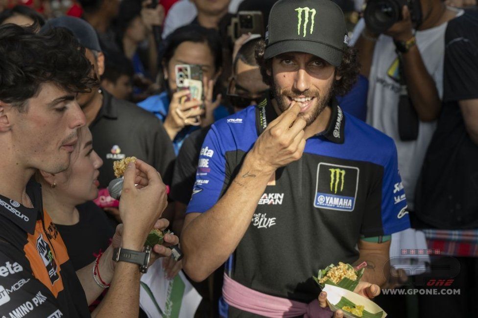 MotoGP: Bezzecchi, Marini e Rins: tra danze e cibo nel cuore della Thailandia