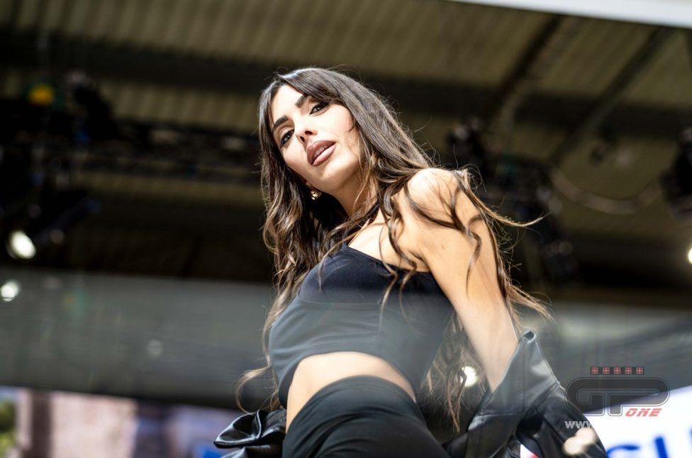 EICMA: GALLERY - Le più belle ragazze di EICMA 2024!