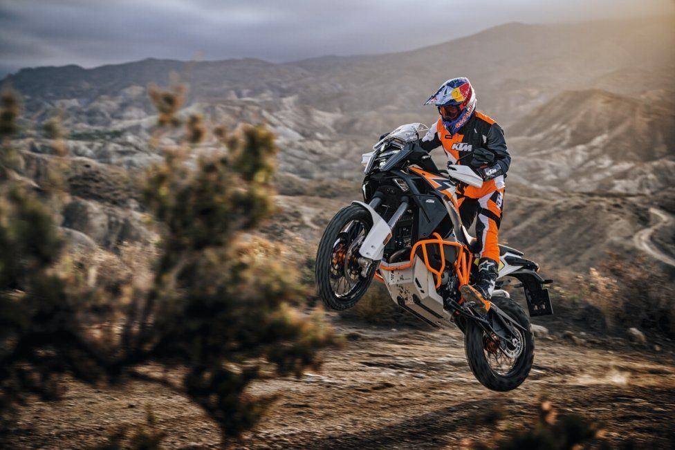 Moto - News: KTM 1390 SUPER ADVENTURE 2026: tre versioni per ogni tipo di utilizzo!