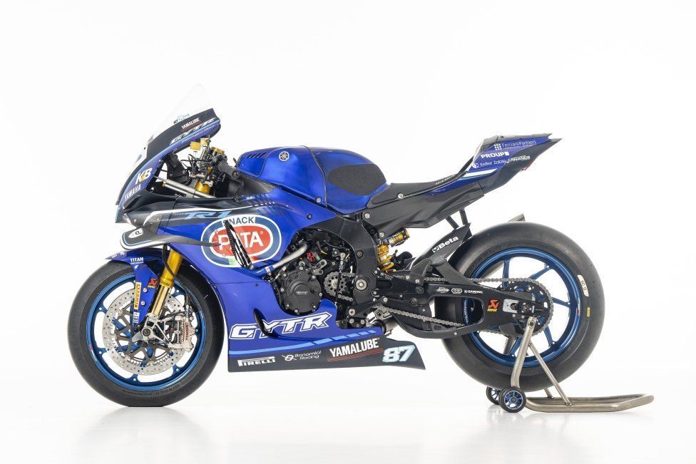 SBK: Yamaha si presenta: ecco le R1 di Jonathan Rea e Andrea Locatelli