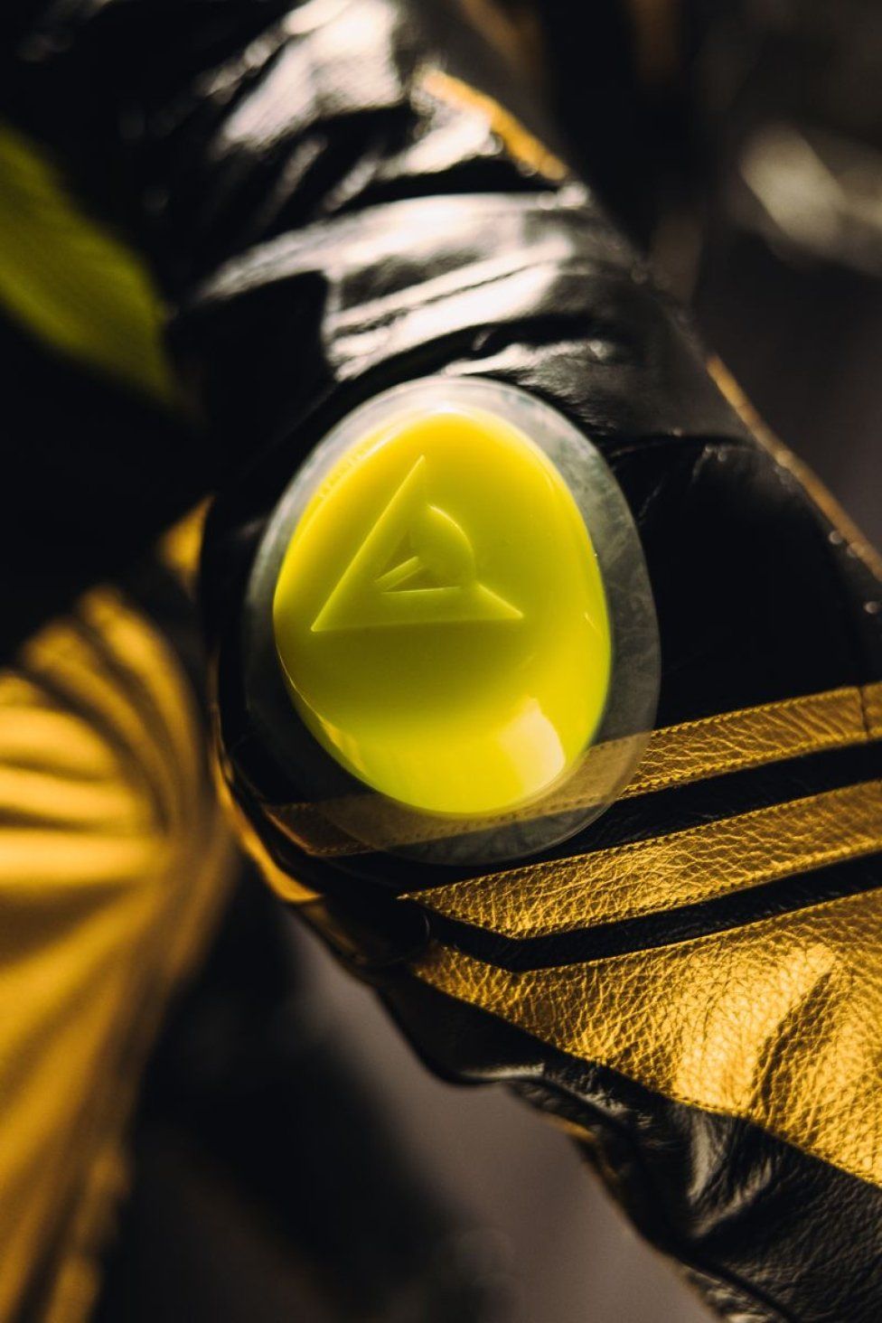 MotoGP: Valentino Rossi fa 46 e Dainese lo celebra con un kit in edizione limitata