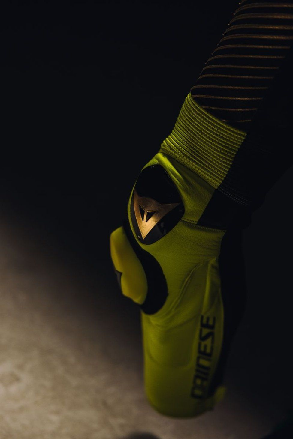 MotoGP: Valentino Rossi fa 46 e Dainese lo celebra con un kit in edizione limitata