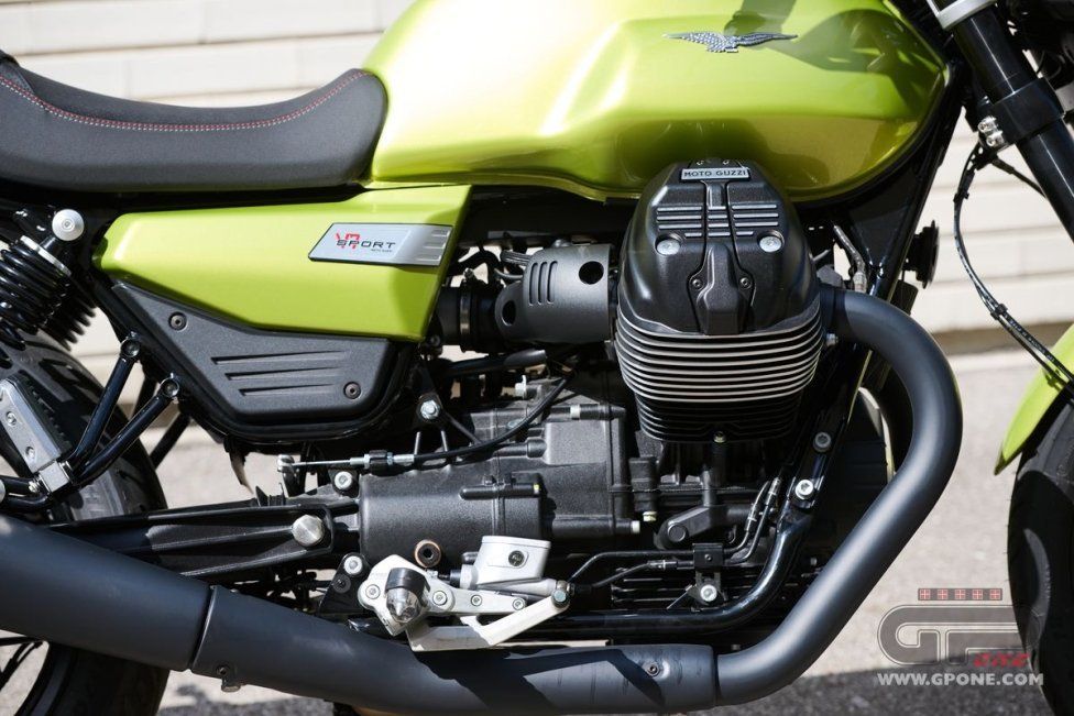 Moto - Test: PROVA moto Guzzi V7 Sport 2025: cambio d'abito