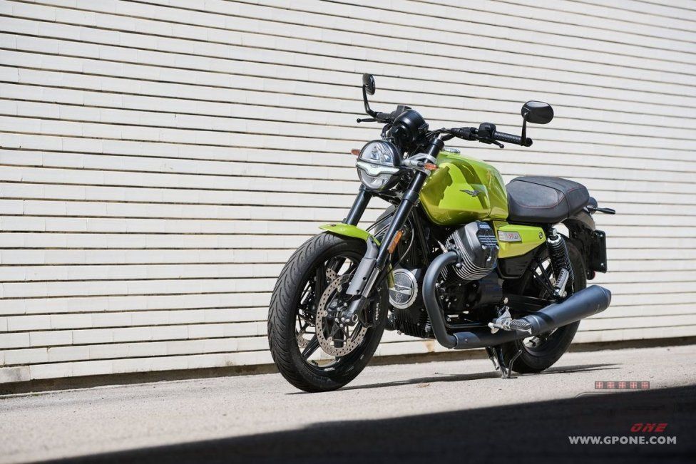 Moto - Test: PROVA moto Guzzi V7 Sport 2025: cambio d'abito
