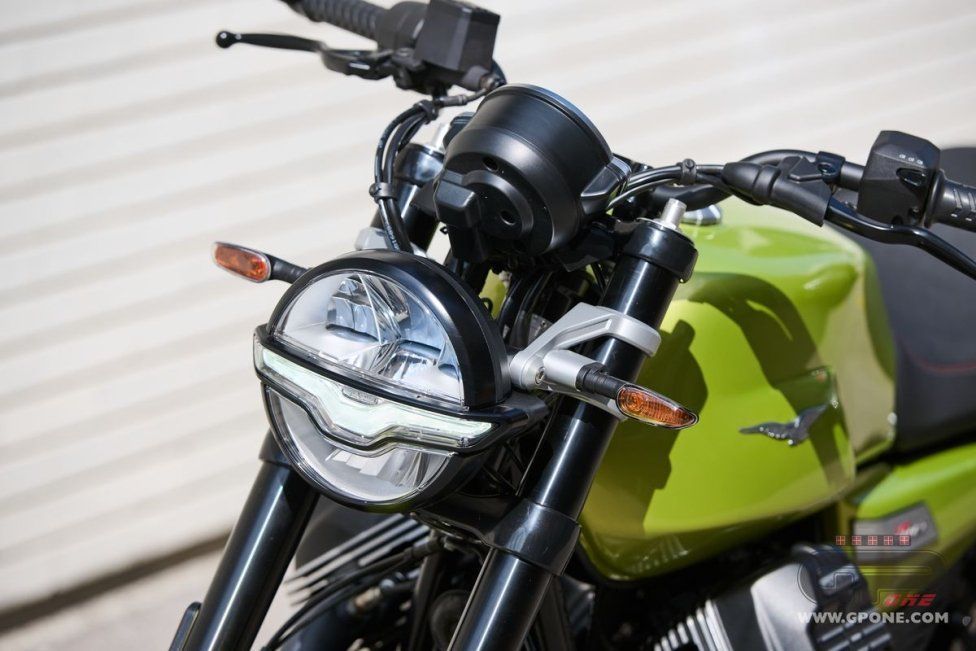 Moto - Test: PROVA moto Guzzi V7 Sport 2025: cambio d'abito