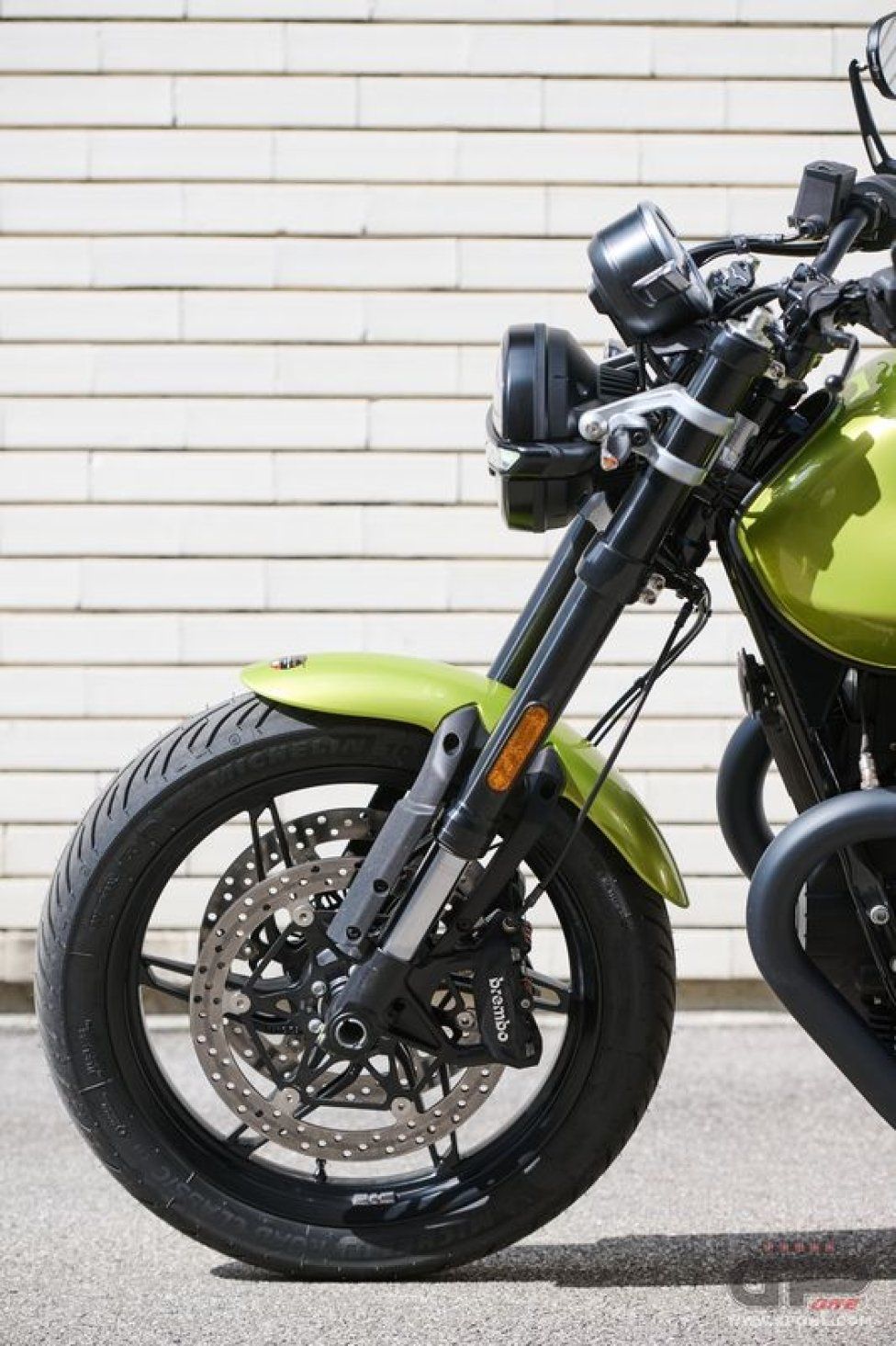 Moto - Test: PROVA moto Guzzi V7 Sport 2025: cambio d'abito