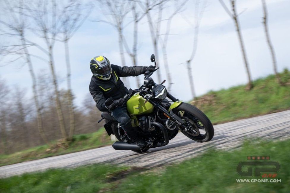 Moto - Test: PROVA moto Guzzi V7 Sport 2025: cambio d'abito