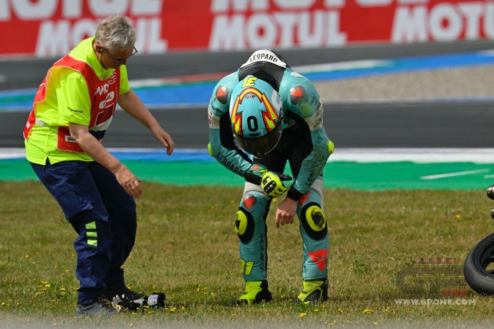 Moto3: FOTOSEQUENZA - Il terribile incidente di Lunetta ad Assen: dovrà essere operato