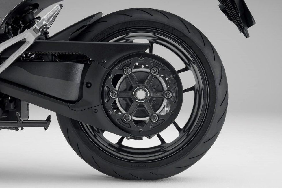 Moto - News: Honda WN7: ecco la prima moto elettrica della Casa dell’Ala