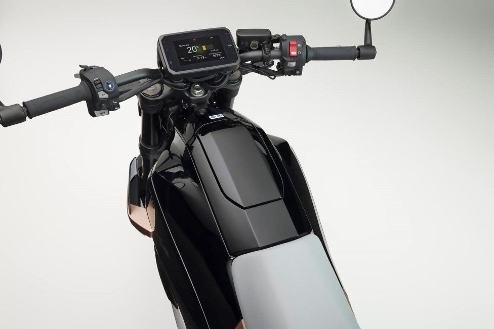 Moto - News: Honda WN7: ecco la prima moto elettrica della Casa dell’Ala