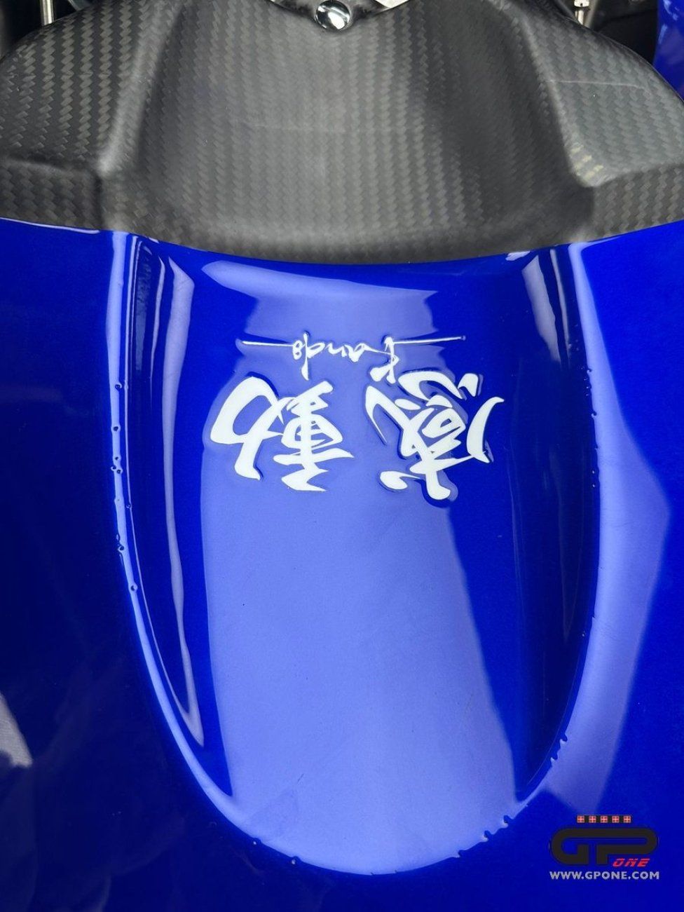 MotoGP: Yamaha unveils the M1 V4 in the Misano paddock: here are the first images