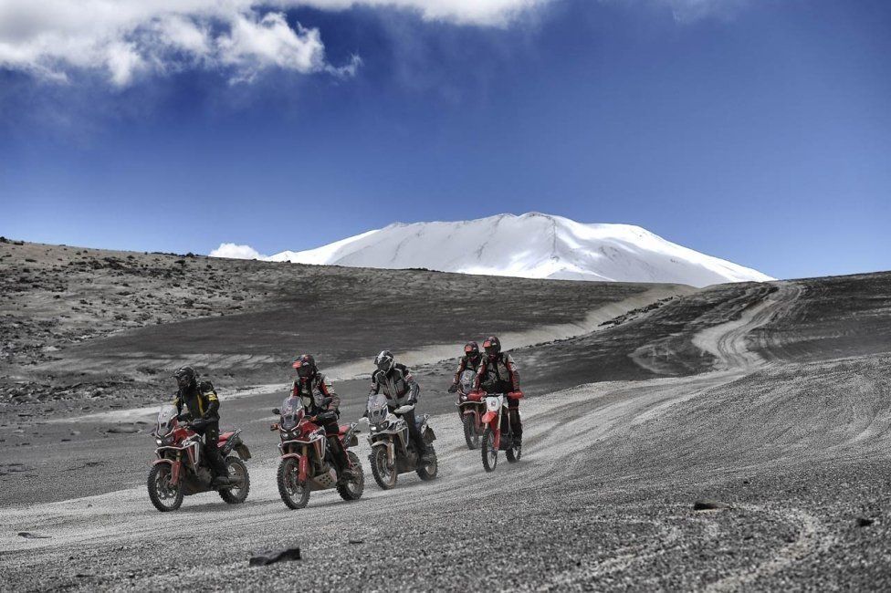 Motorcycle - News: Honda CRF1000L Africa Twin: "how do I reach you 5,965 meters"