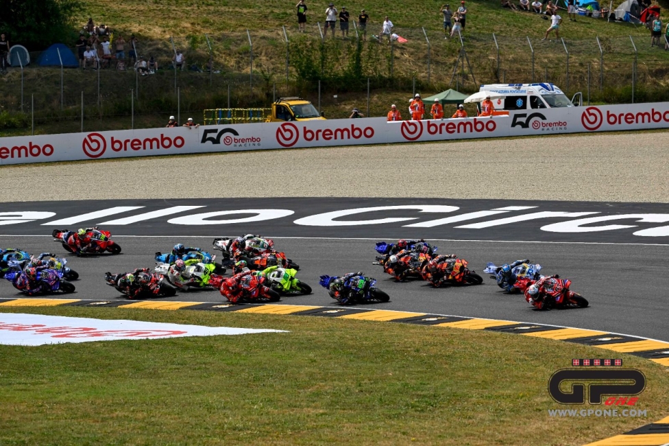 MotoGP: La carambola al via fra Binder e Zarco innescata da Di Giannantonio