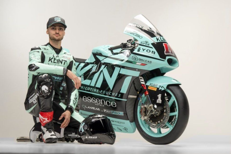 Moto2: Forward Racing presenta su nueva moto en Milán, con muchas novedades técnicas