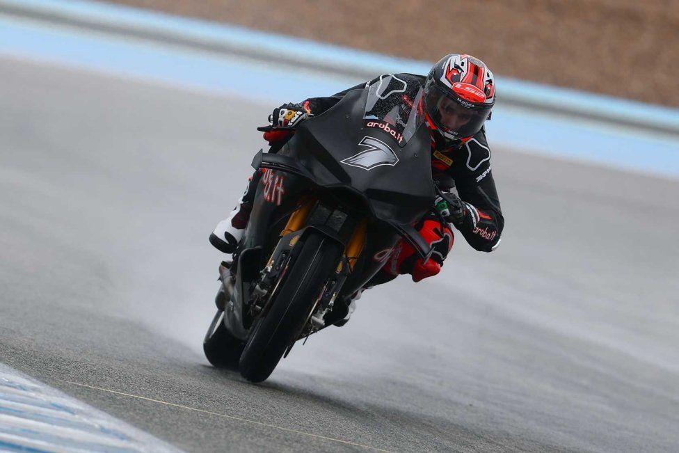SBK: La pioggia non ferma i test a Jerez: tutte le foto della prima giornata