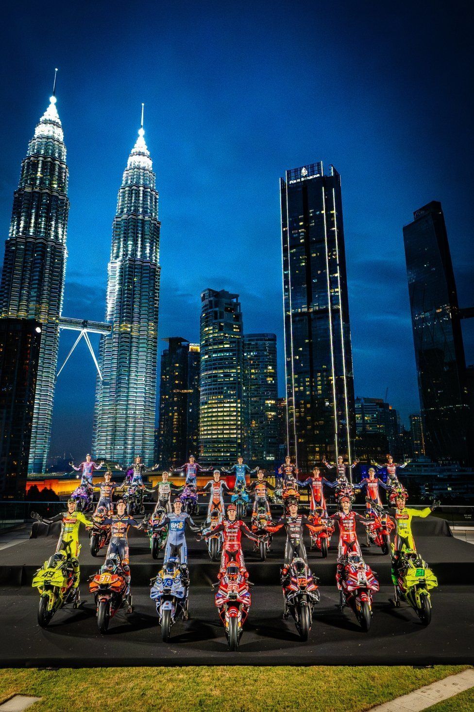 MotoGP: La MotoGP invade Kuala Lumpur: show in strada e 20.00 fan sotto le Torri Petronas
