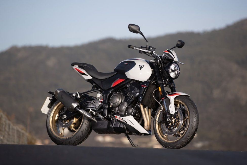 Moto - Test: PROVA Triumph Trident 800