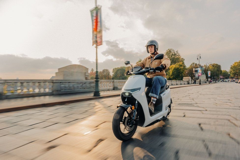 Moto - Scooter: Zero Motorcycles: arriva il nuovo scooter LS1
