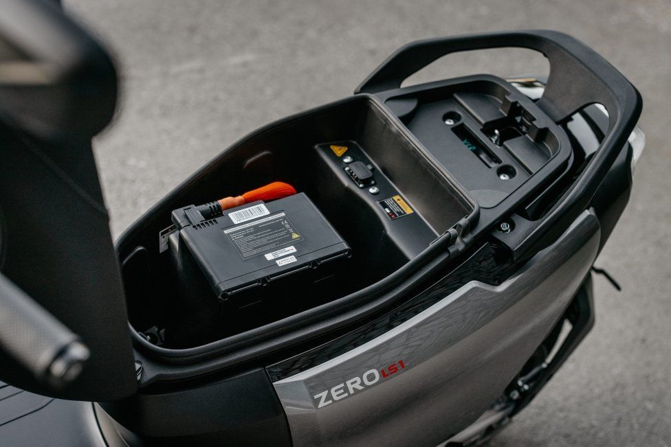 Moto - Scooter: Zero Motorcycles: arriva il nuovo scooter LS1